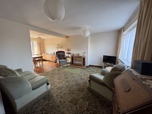 Lounge/diner- click for photo gallery